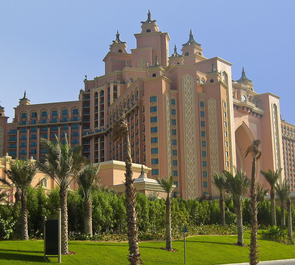 The Economics of Luxury Travel