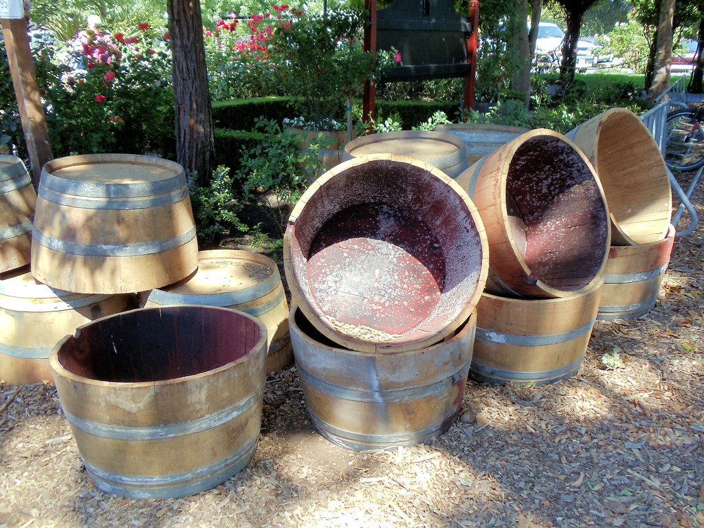 Living in a Wine Barrel: Hotel de Vrouwe van Stavoren, Netherlands
