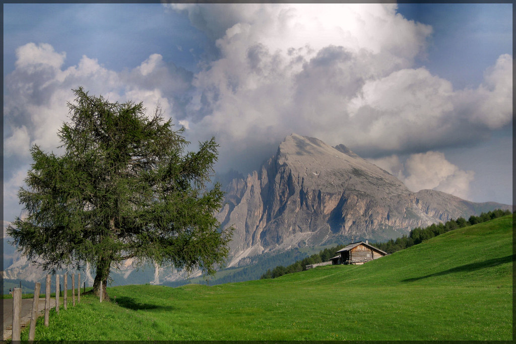 Alpe di Siusi: Europe’s Largest High-Altitude Meadow